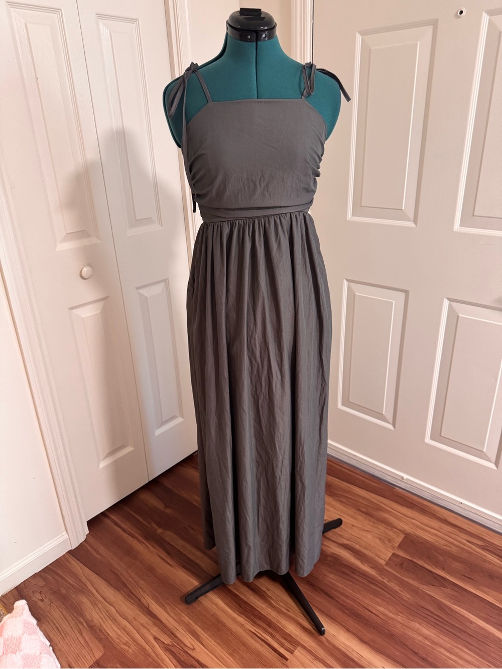 SHEIN Gray Tie-Shoulder Maxi Dress